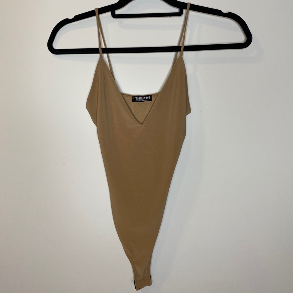 Nude bodysuit FashionNova